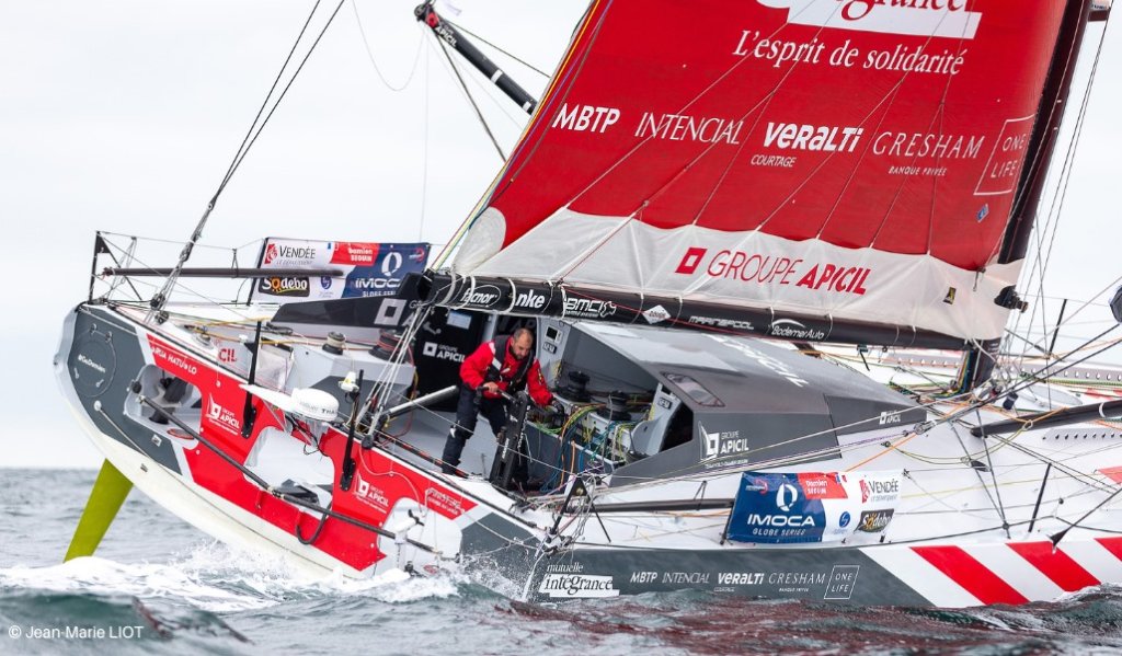 GROUPE APICIL - Damien Seguin