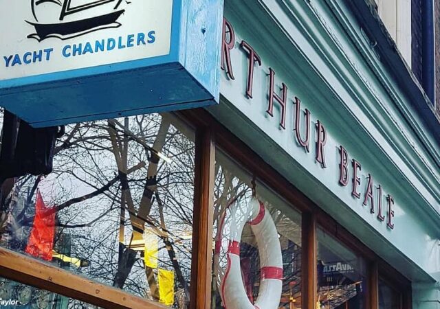 Chandlers Arthur Beale