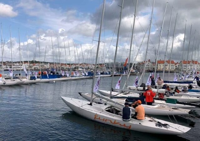 Dragon_Gold_Cup_Waiting