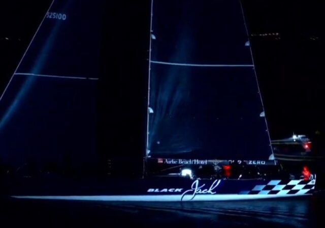 2021 Rolex Sydney Hobart Finish