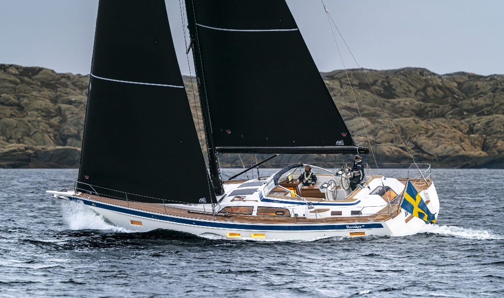 Hallberg-Rassy 50