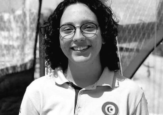 Eya Guezguez 49erFX sailor