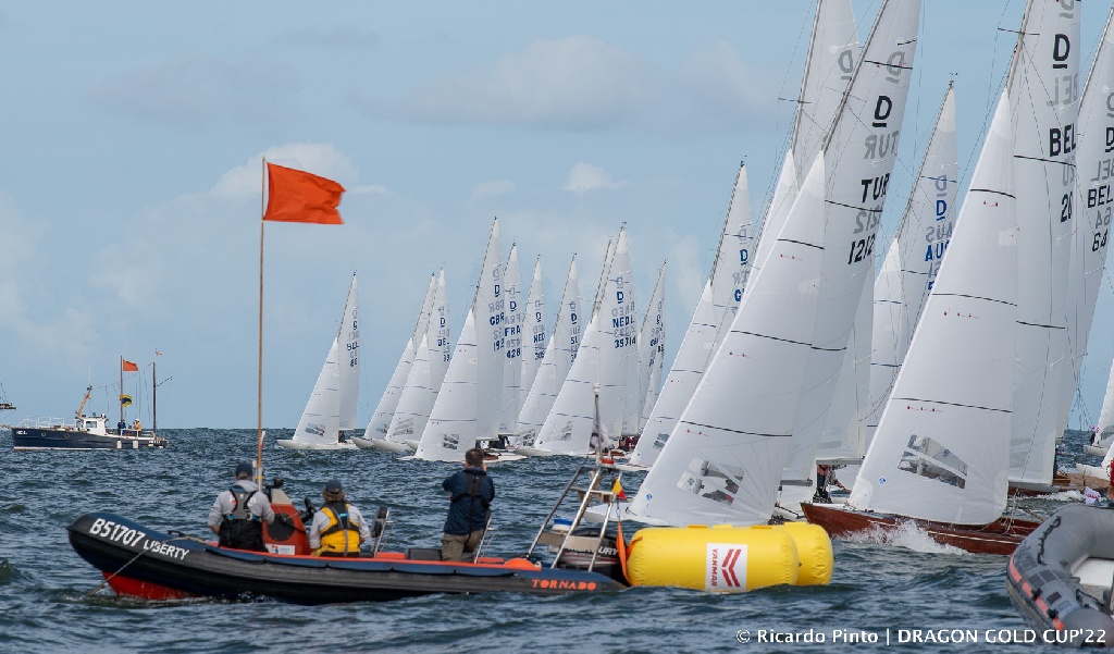 2022 Dragon Gold Cup startline