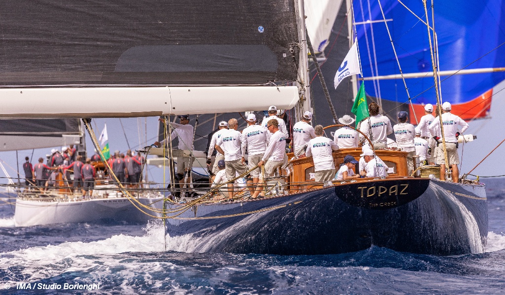 2022 Maxi J-Class Topaz_