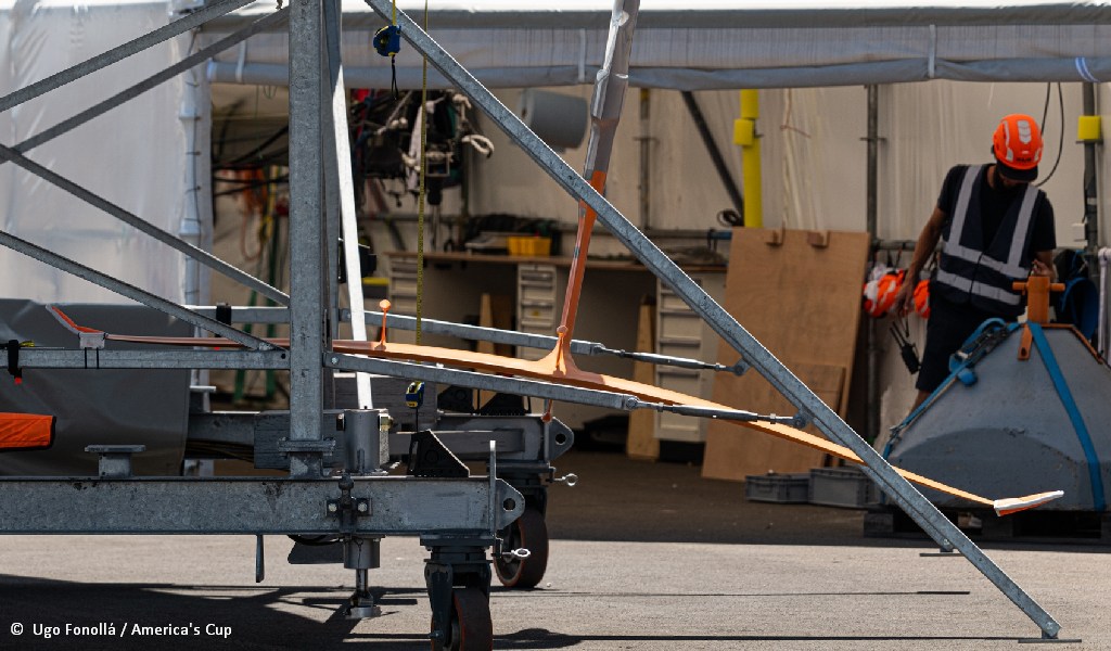 AC37 INEOS T6 Banana Foil