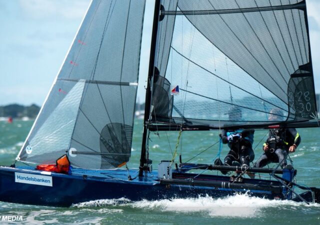 INT ER 14 POW Week Race 1