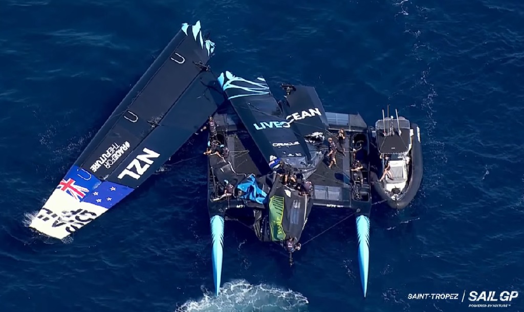 2023 SailGP Day1 - NZL Rig Collapse