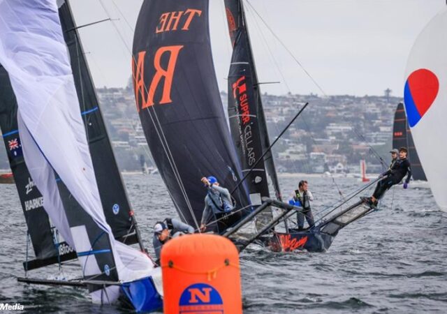 18ft JJ Giltinan Day 1