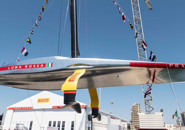 AC37 Luna Rossa AC75 Crane View