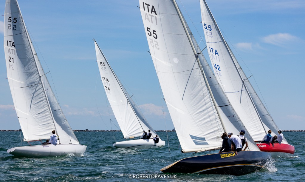 5.5 Metre Enoshima Tr Fleet