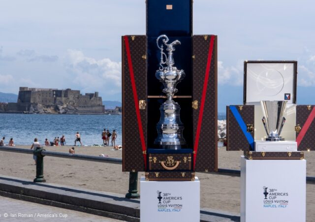 AC38 Cup Arrives Naples