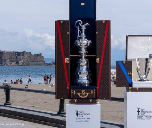 AC38 Cup Arrives Naples