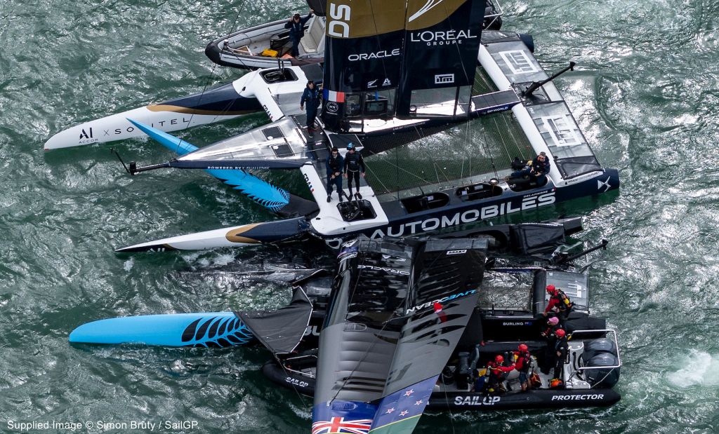 Aftermath of collision Black Foils and DS Automobiles