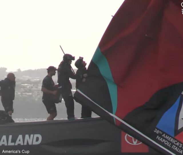 AC38 ETNZ AC75 Recon D12 Crop